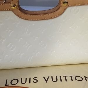 LV Vernis Roxbury drive handbag